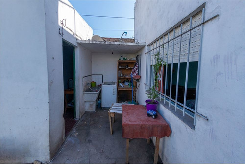 Imagen 24 de 24 de Casa 2 Dormitorios En Venta La Plata Amplio Parque