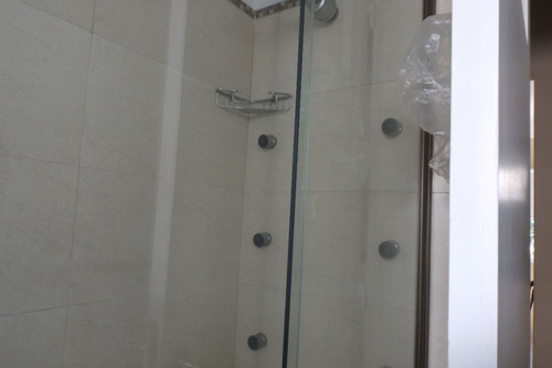Imagen 12 de 20 de Casa De 4 Dormitorios En Barrio Inglés