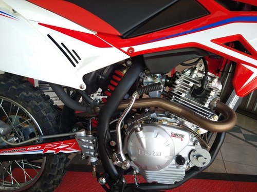 Imagen 6 de 7 de Beta Rr150