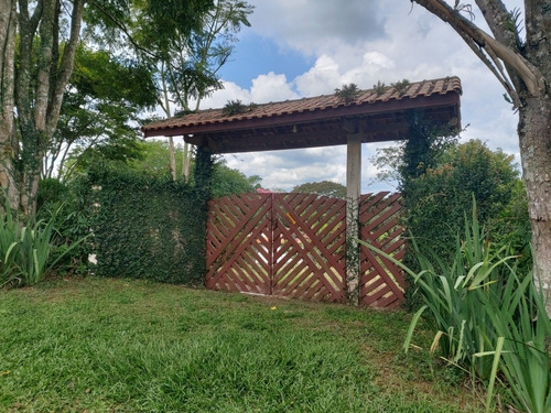 Imagem 1 de 14 de Chacara Ibiúna 2.000 Mts Ampla Casa, Pomar ! Esc. Registrada