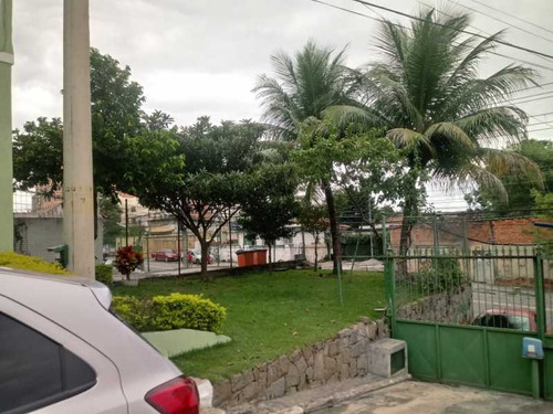 Imagem 10 de 15 de Casa Em Condomínio-à Venda-campinho-rio De Janeiro - Tccn20095