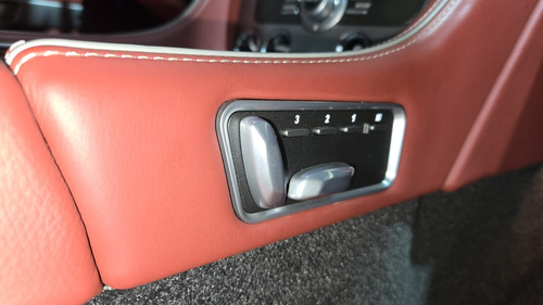 Aston Martin Db9 2014