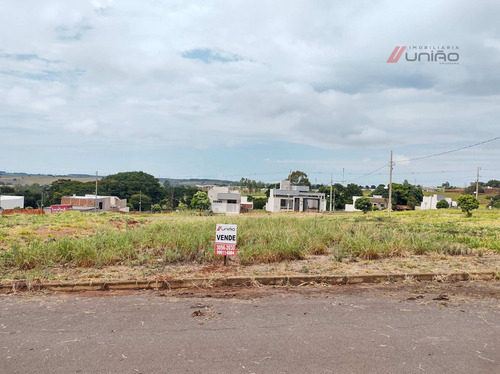 Imagem 3 de 10 de Terreno Comercial/residencial Por Apenas R$ 65.000,00 - 2166