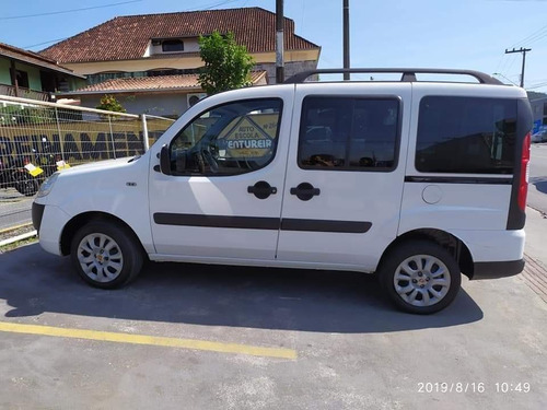 Fiat Doblo 2015 1.4 Attractive Flex 5p