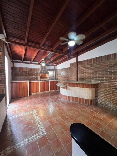 Casa En Venta En Urbanización Villa Ávila, Guatire