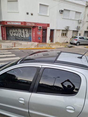 Peugeot 207 1.4 Sedan Hdi Xt