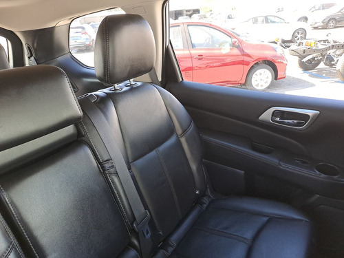 Nissan Pathfinder EXCLUSIVE 4WD