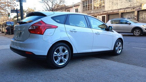 Imagen 4 de 14 de Ford Focus S 1.6 Manual Año 2014
