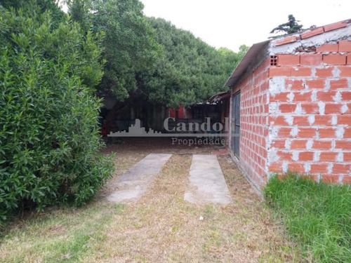 Lote Y Casa 4 Ambientes En Venta Barrio Alfar