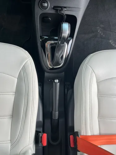 Renault Captur INTENS 2.0 AT