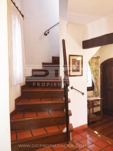 Residencia Estilo Provenzal Sobre Cul De Sac. Ápto Crédito/acepta Depto En Pte De Pago.venta Urgente