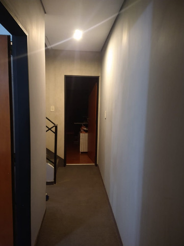 Imagen 10 de 19 de Triplex 4 Ambientes Con Cochera Y Patio.