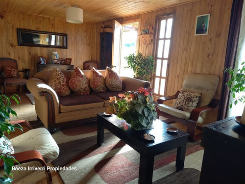 Parcela De 5000m2 , Con Casa En Venta En Cauquenes