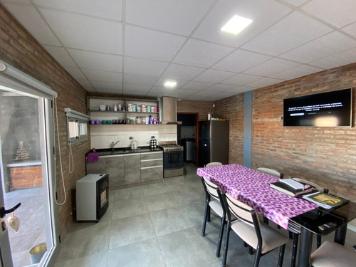 Casa Con Pileta Puerto San Martin - 6 Meses De Uso - Terreno 400m2