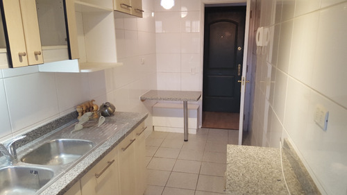 Comodo Depto 3 Dorm, 2 Baños, Estacionamiento Subte Y Bodega