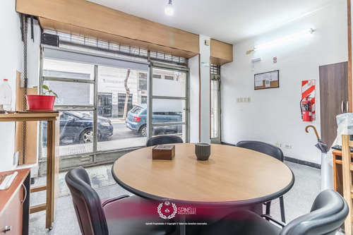 Local · 98m² · Oportunidad Inversión Apto Todo Rubro A Metros Avenida Entre Ríos