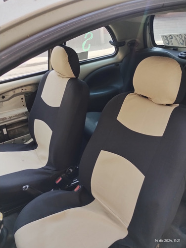Ford Ka 2006, Color Beige, Dos Puertas, Buena Funcionalidad