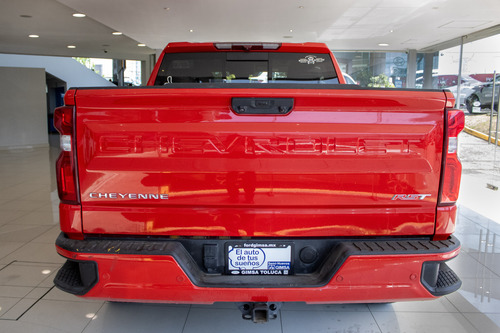 Chevrolet Cheyenne 5.3 Doble Cab Rst 4X4 At