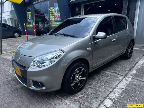 Renault Sandero 1.6 Dynamique 110 hp | TuCarro