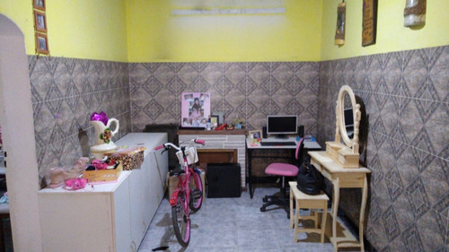 Imagen 13 de 30 de Casa En Venta En Merlo 6 Ambientes 2 Pisos