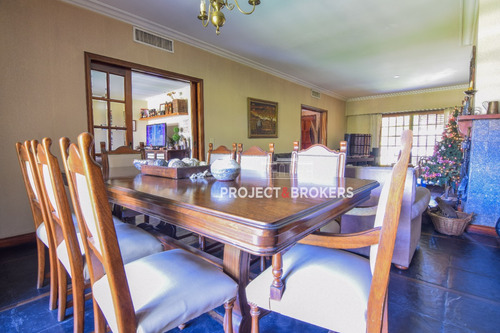 Espectacular Casa En Castelar Norte