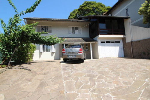 Casa Em Primavera Com 3 Dormitórios - Sc12602