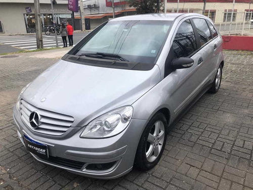 Imagem 4 de 12 de Mercedes-benz B200