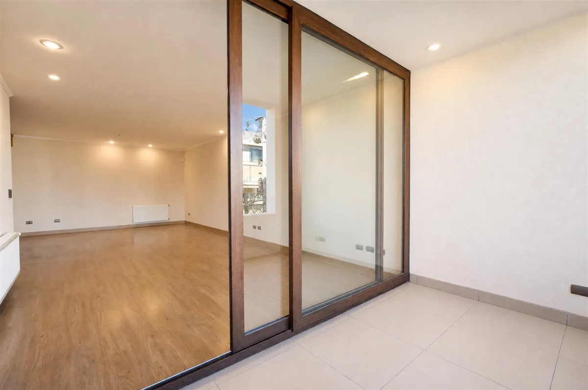 Imagen 3 de 15 de Departamento En Arriendo De 4 Dorm. En Lo Barnechea