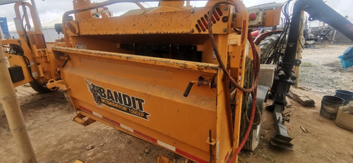 Imagen 3 de 10 de Chipeadora/astilladora Bandit Intimidator 1590 Xp