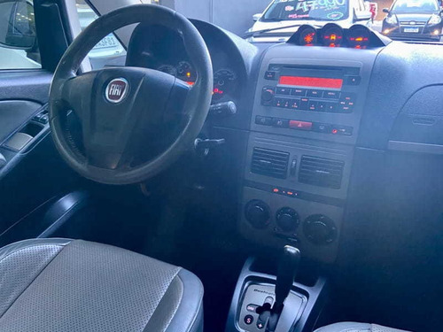 Imagem 10 de 15 de Fiat Fiat Idea Adventure Dual 2012