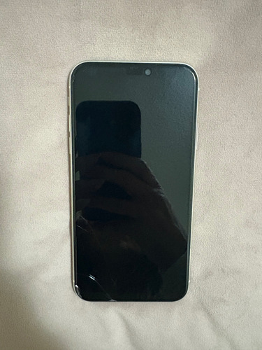Apple iPhone 11 (64 Gb) - Blanco (Usado)