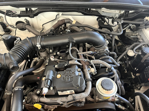 Toyota Hilux 2.7 Cabina Doble Sr Mt