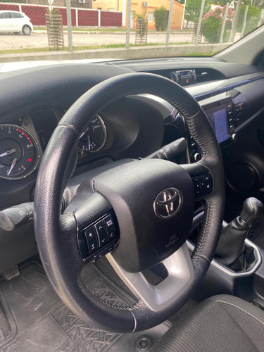 Toyota Hilux 2.8 Cd Srv 177cv 4x4