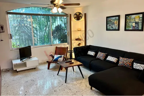 Precio Reducido Casa Con 2 Terrazas En La Azotea Y Un Patio