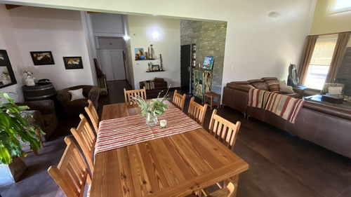 Venta Casa 6 Ambientes Con Pileta En Gral Belgrano