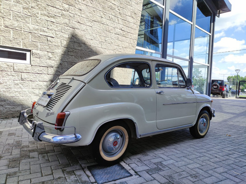 Fiat 600 Berlina