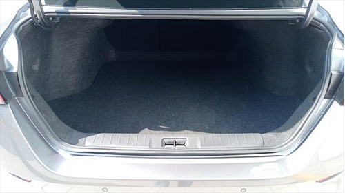 Nissan Sentra 2.0 SR Platinum At