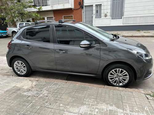 Peugueot 208 Allure 1.6 Vti 4 Cilindros Nafta