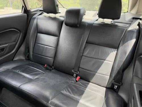 Ford Fiesta 1.6 Hatchback Automática