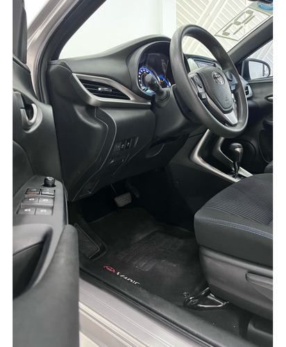 Toyota Yaris 1.3 16V FLEX XL PLUS TECH MULTIDRIVE