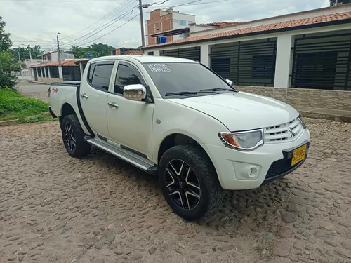 Mitsubishi L200 SPORTERO 2.5 Basica