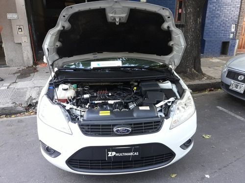 Imagen 12 de 13 de Ford Focus Ii 2.0 Exe Sedan Trend Plus 2013
