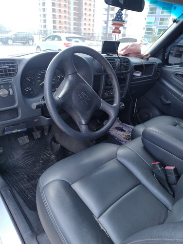 Chevrolet S10 2.4 Cab. Simples 2p
