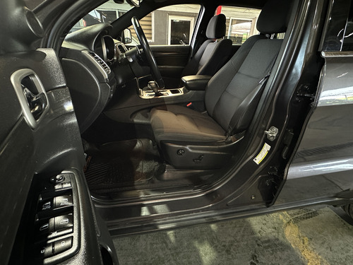 Jeep Grand Cherokee Laredo 2019 3.6 V6 2 Dueños