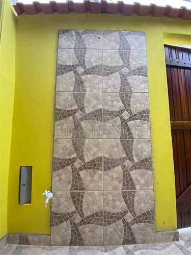 Imagem 15 de 30 de Casa Com Piscina - Ivo51