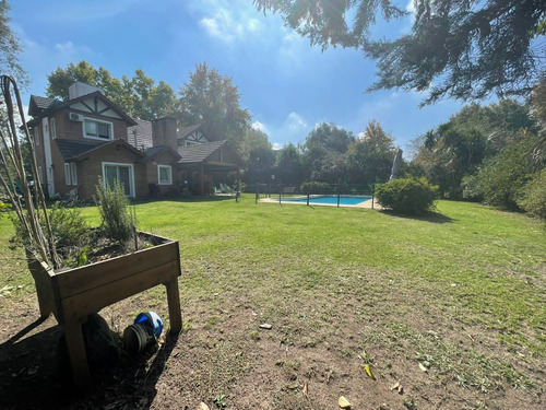 Imagen 27 de 30 de Casa 5 Ambientes Con Piscina La Tradicion