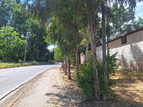 Terreno Con Gran Galpón, Bodegas, Oficinas Y Casa