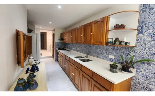 Venta Casa De 3 Niveles Poblado Sector Los Balsos