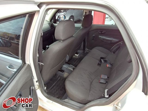 Fiat Siena 1.4 El Flex 4p