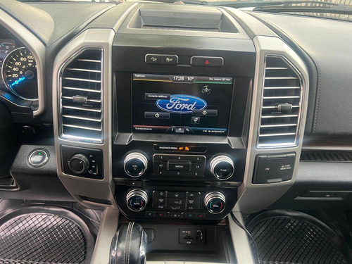 Ford F-150 5.0 Lariat Luxury DCAB 4WD Auto